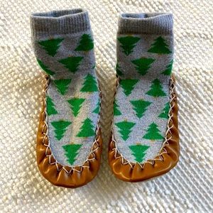 Hanna Andersson Swedish Slipper Mocassins